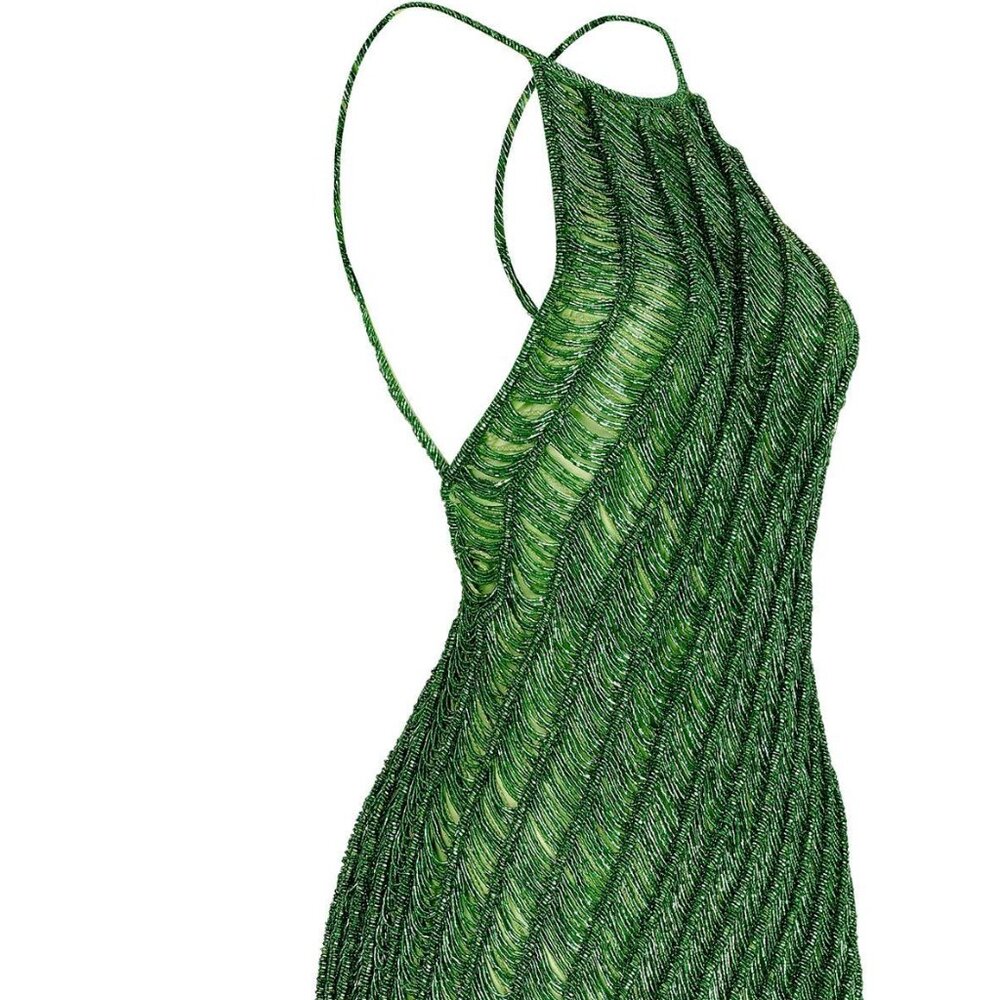 green dress